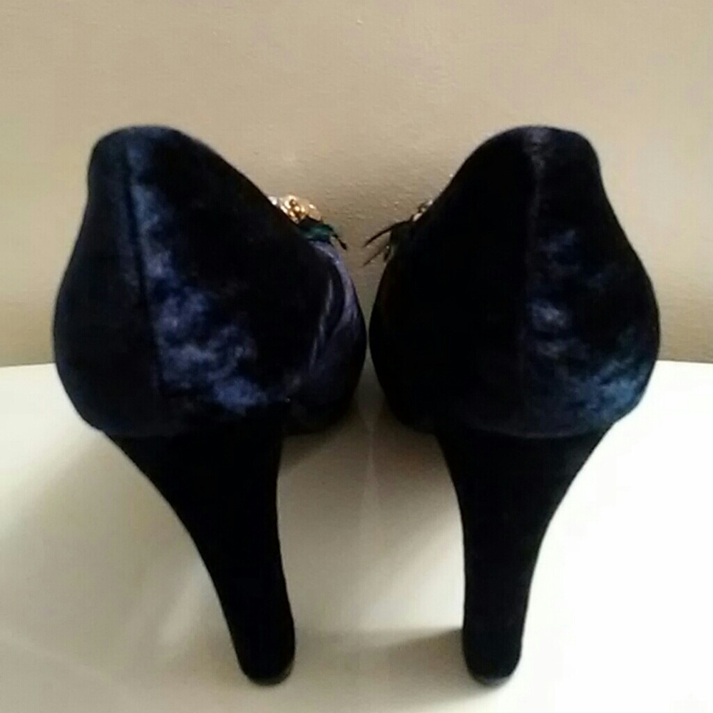 Shoes, Rampage - Picture 8 of 8